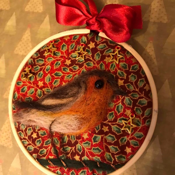 Robin with stars hoop decoration 