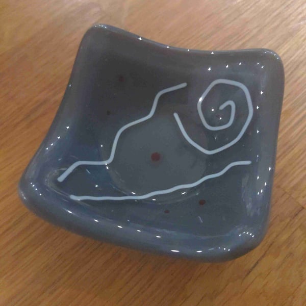 Fused glass mini dish 7.5cm Grey & White