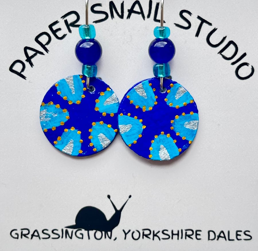 Circular, 15mm in diameter, Hand-painted Paper Earrings with Beads