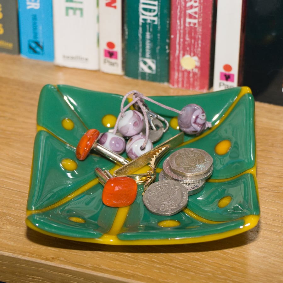 Green and Yellow Fused Glass Trinket Dish - 9290