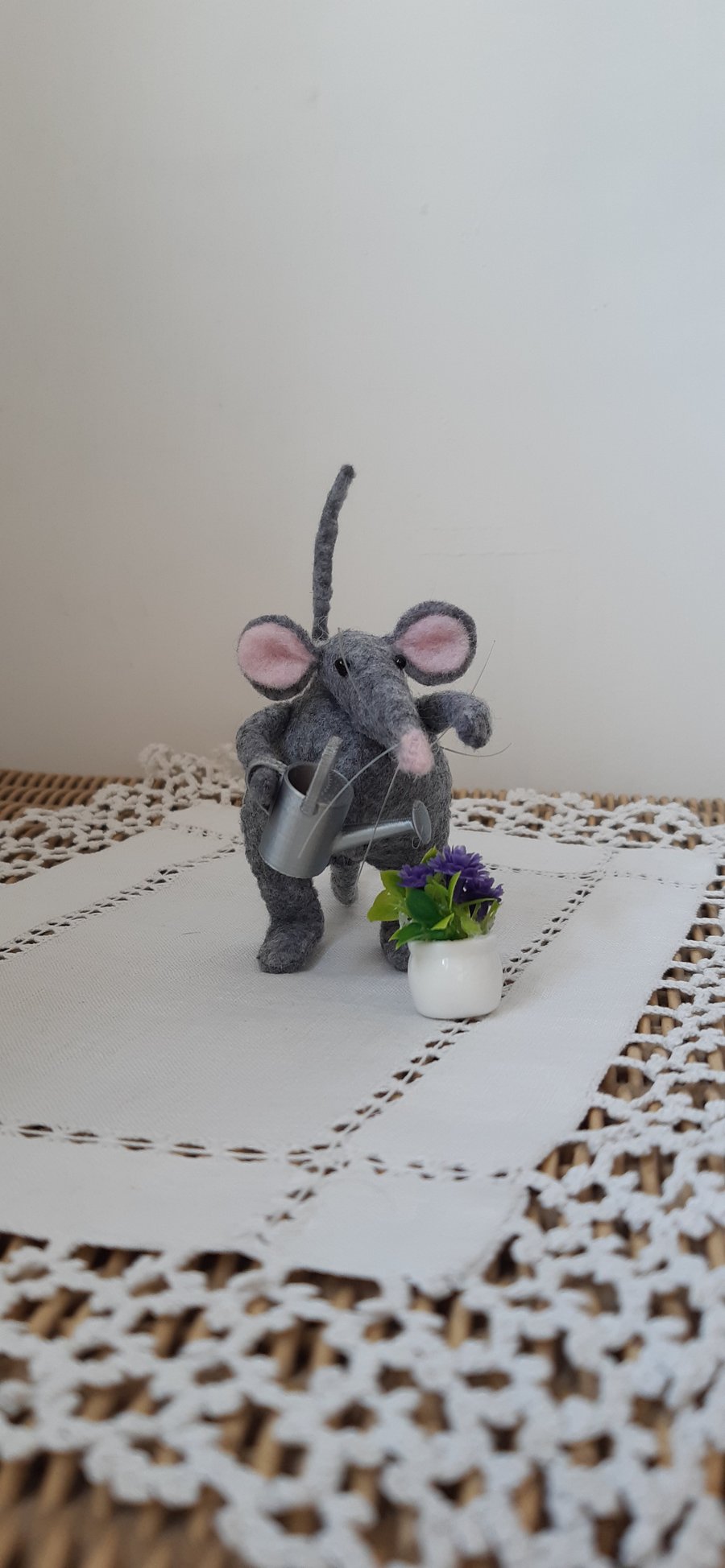 Handsewn character felt mouse: gardener mouse