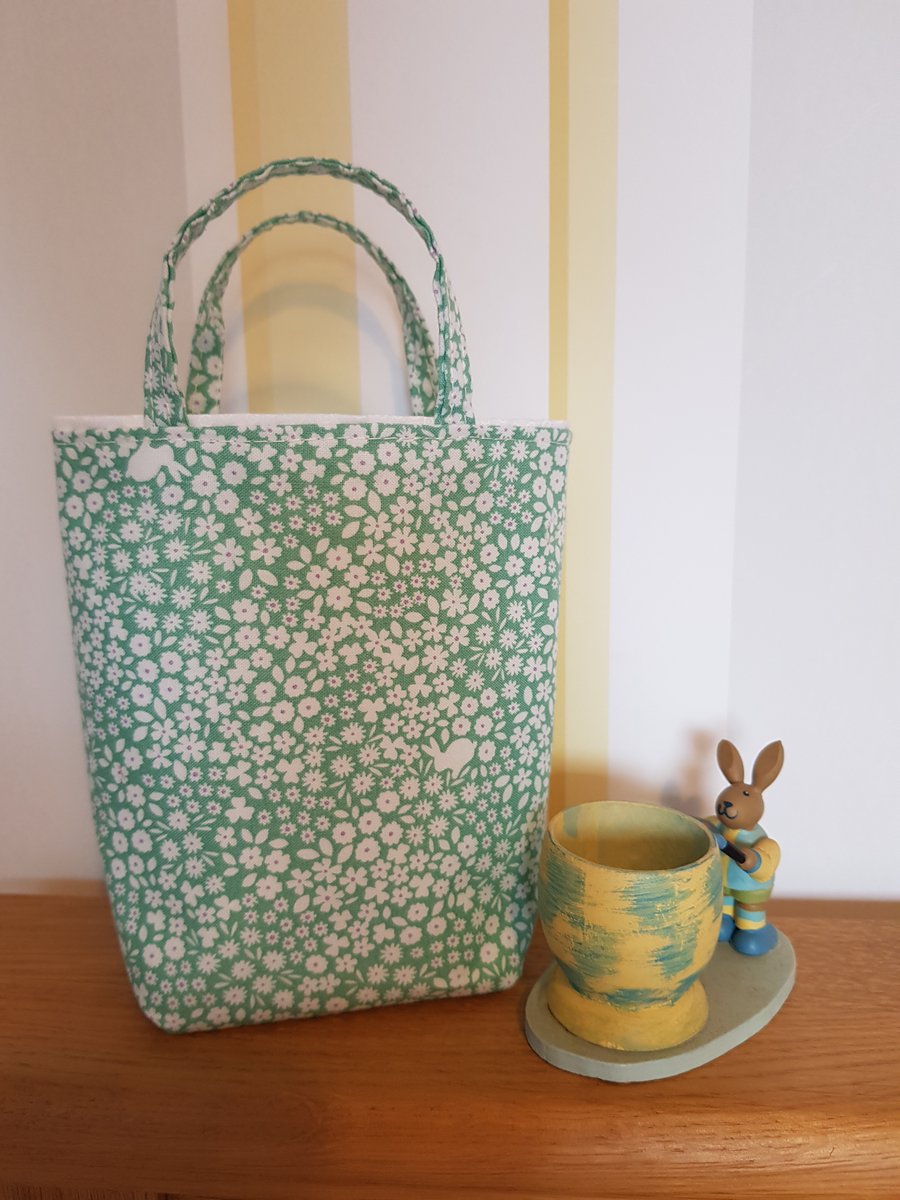 Mini Easter Gift Bag: bunnies and flowers on green