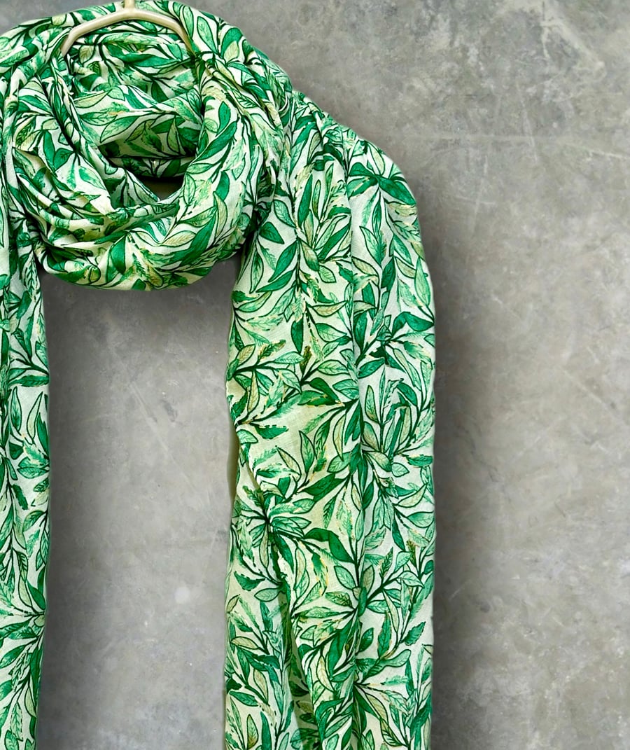Chic Sketched Small Leaves Green Scarf with Gold Flakes,Great Gifts for Women