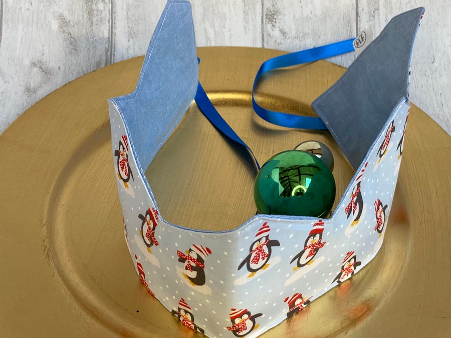 Christmas Crowns. Reusable, fabric crown - penguins.