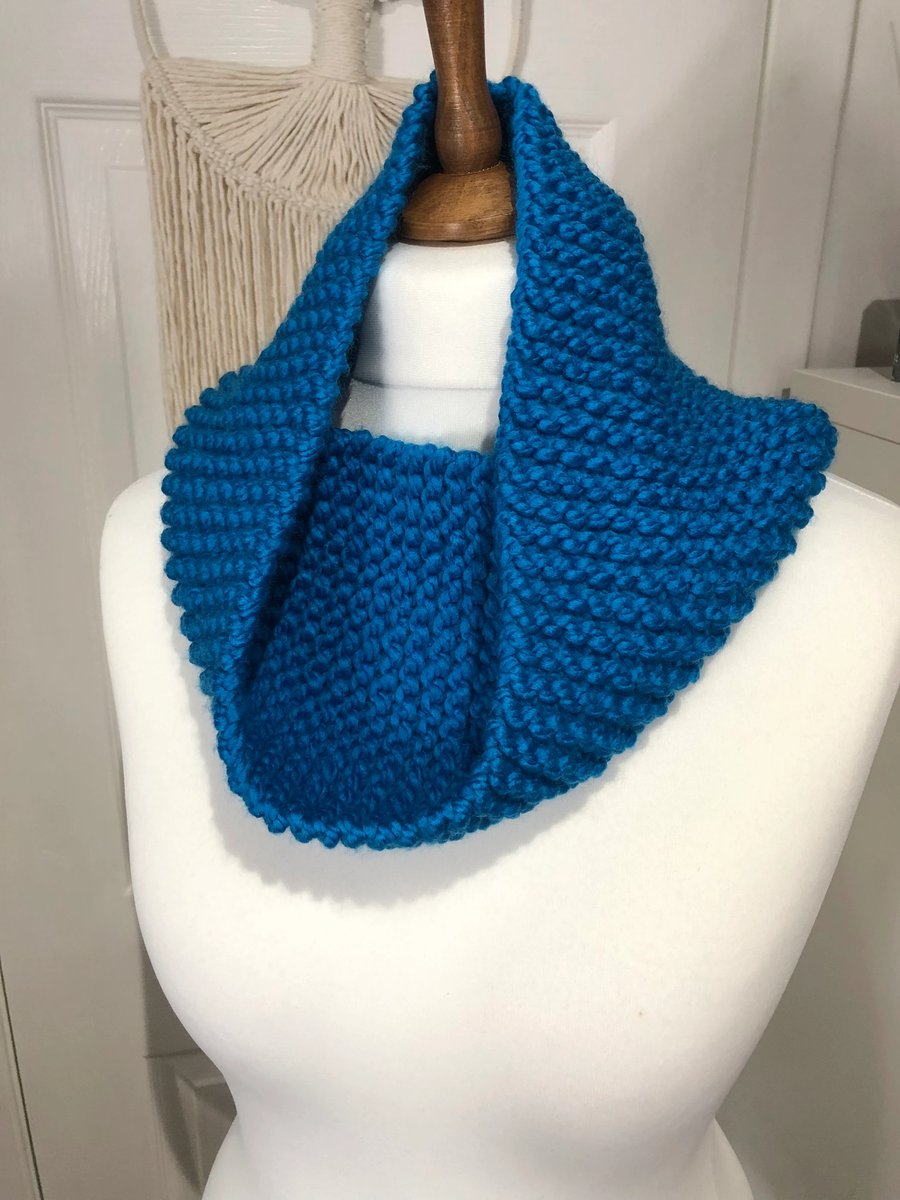 Cowl Super thick acrylic knitted Handknitted for winter Deep Aqua 7" x 26"