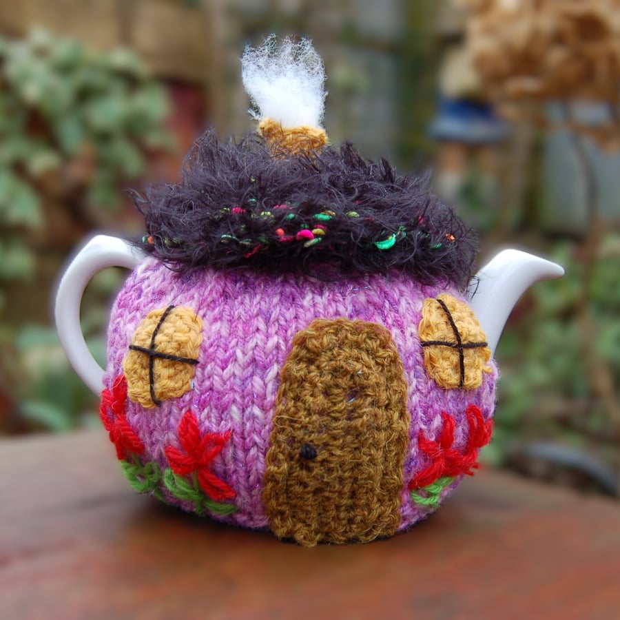 Knitted tea cosy. Cottage design for a one cup teapot.  Hand spun yarn hand dyed