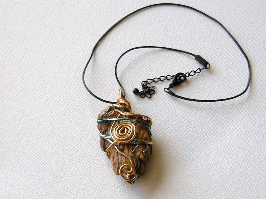 WIRE WRAPPED DRIFTWOOD PENDANT NECKLACE