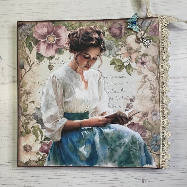 Library - Folio - Triple Flip - Secret Library by Carolee Crafts PB11 - 0014