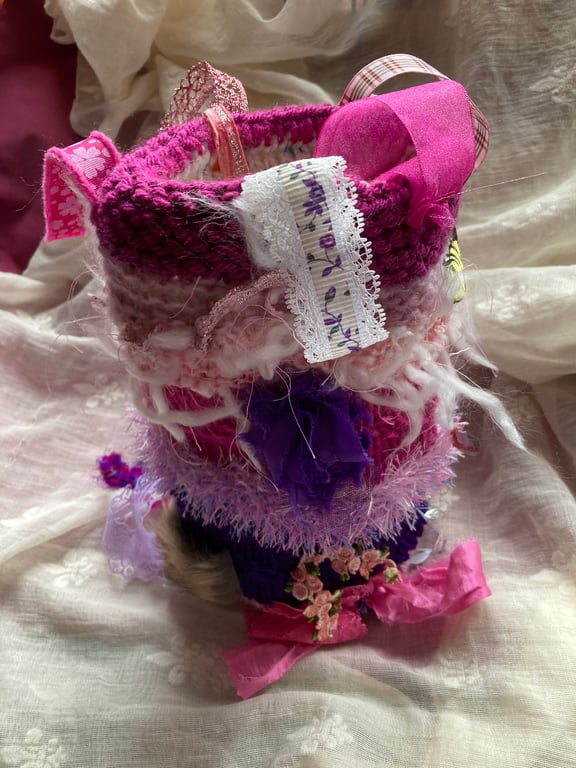 Twiddle muff multi sensory aid