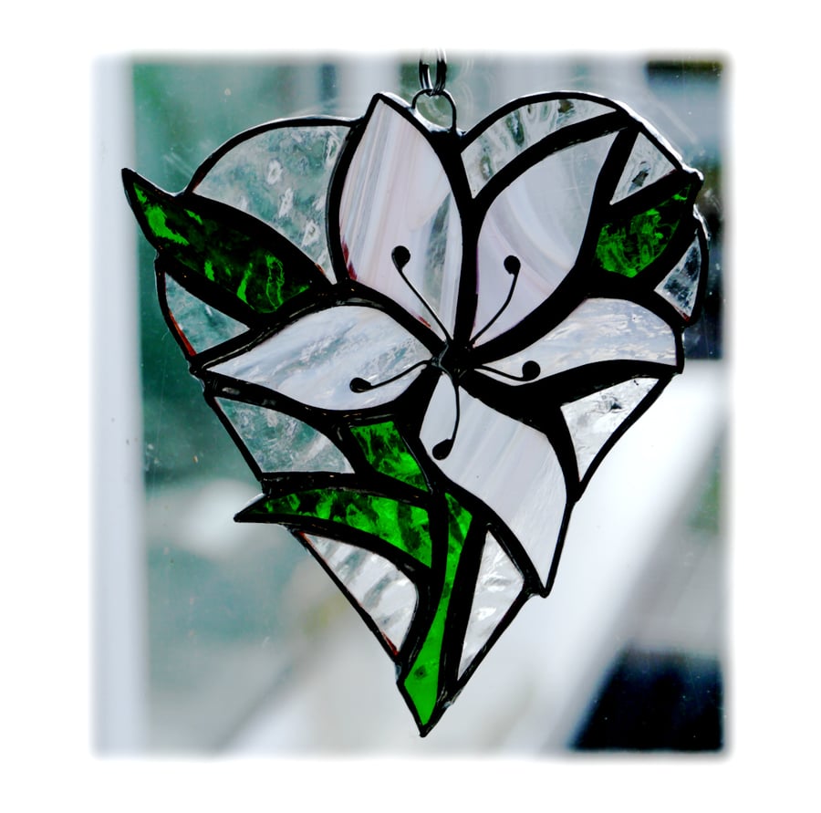 Lily Heart Suncatcher Stained Glass 008 Pale Pink