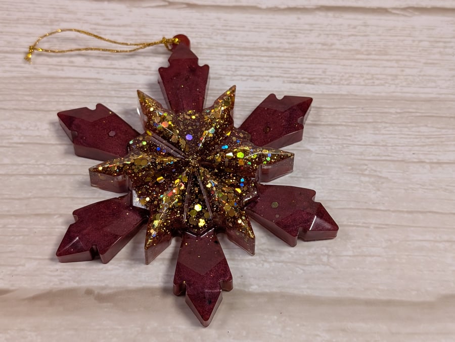 Handmade Resin Snowflake Ornament - Classic Christmas 