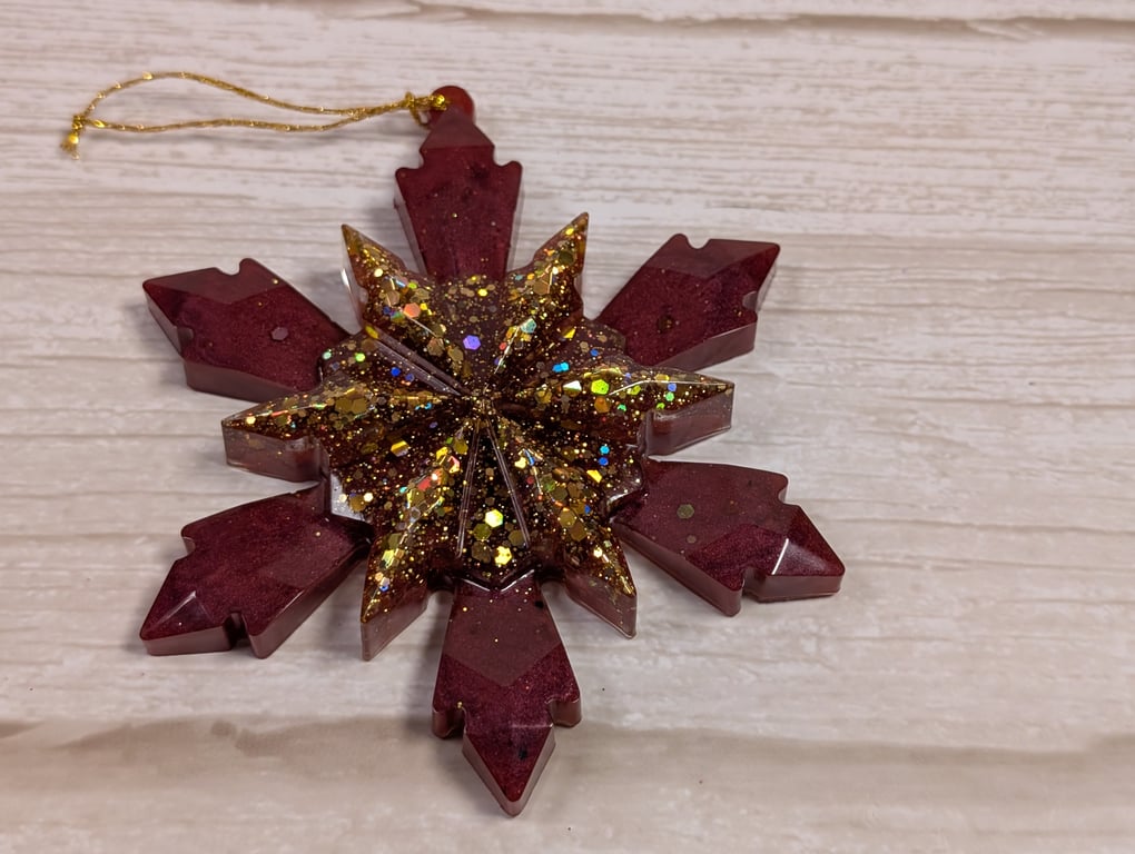 Handmade Resin Snowflake Ornament - Classic Christmas 