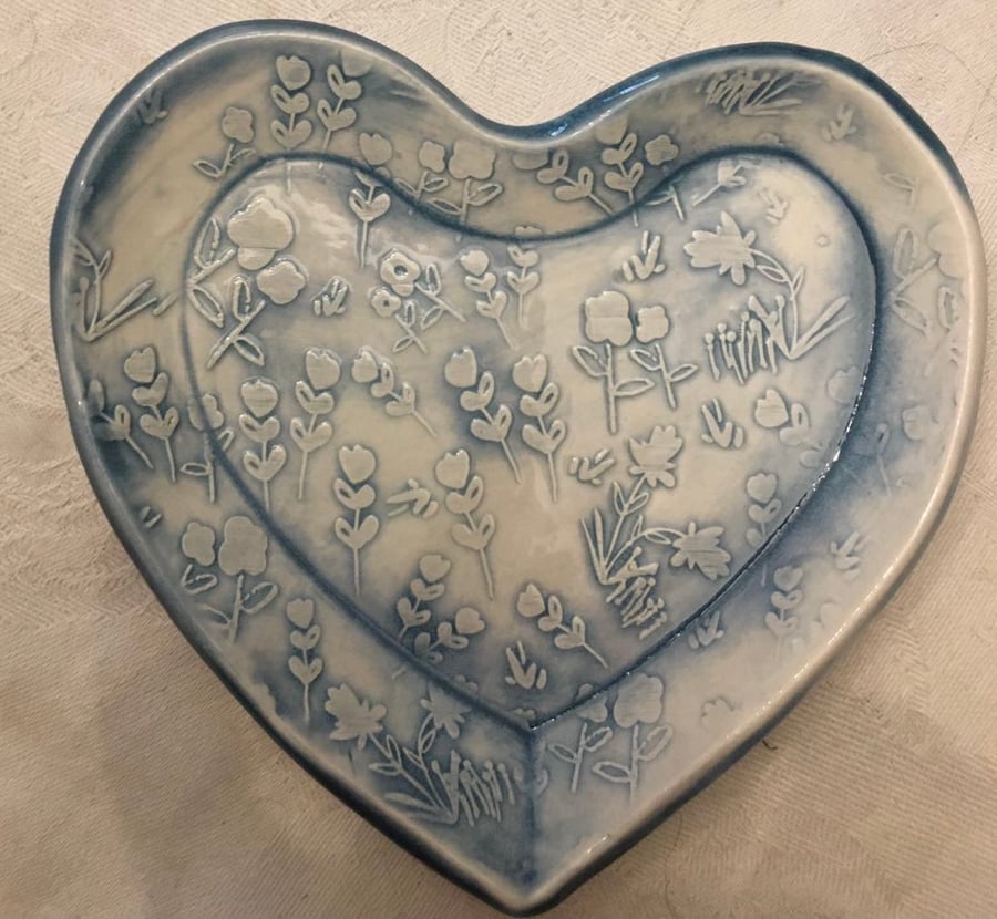 Heart shaped ceramic trinket dish