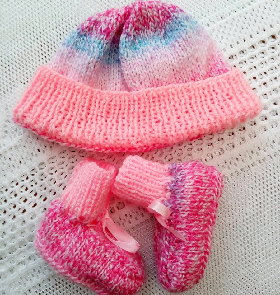 Hand Knitted Hat and Booties Set for Baby, Baby Shower Gift, Christening Gift