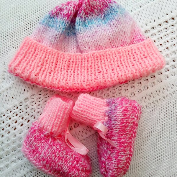 Hand Knitted Hat and Booties Set for Baby, Baby Shower Gift, Christening Gift