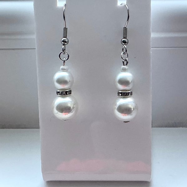Pearly Beaded Earrings with Diamante