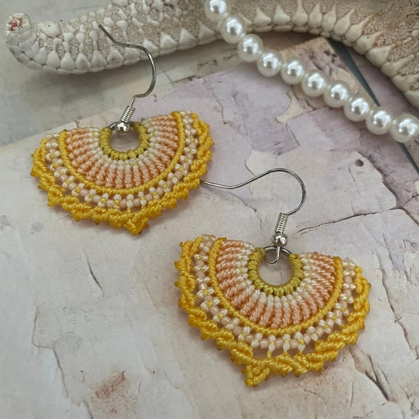 Earrings, Dangle fan design beaded macrame fan design earrings 
