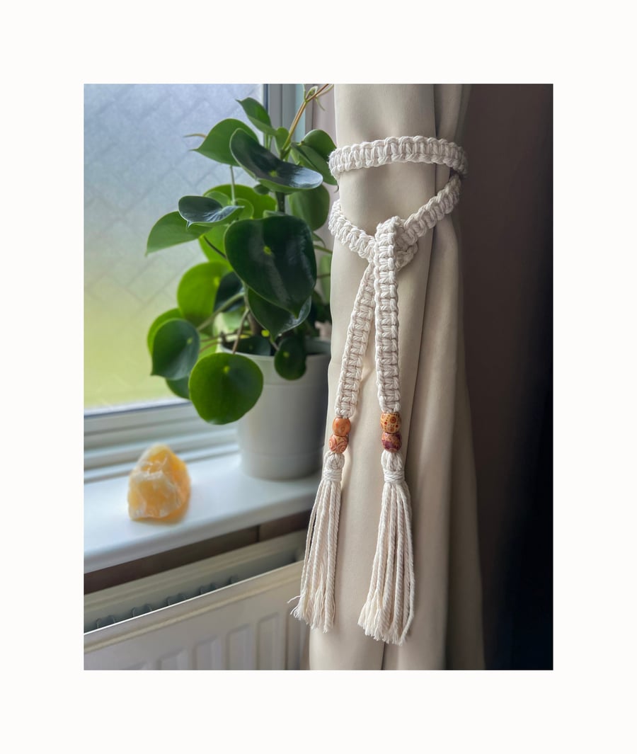 Macrame curtain tie backs, Curtain holdback, window accessories, Boho curtain