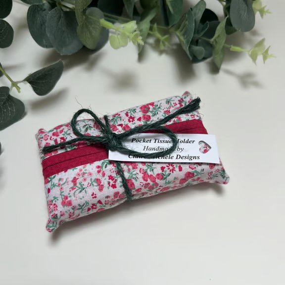 Tissue Holder, Pocket Tissue Holder, Tissue Pouch, Travel Accessory Red Floral