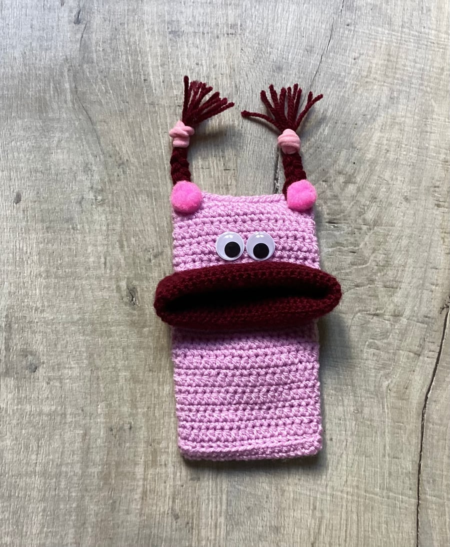 Crochet mobile phone monster pouch