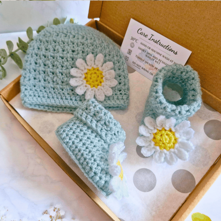 Crochet Baby Hat and Booties Daisy Design Newborn to 6 Months