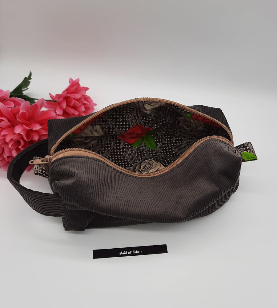 Boxed make up bag in charcoal grey corduroy with rose lining.  