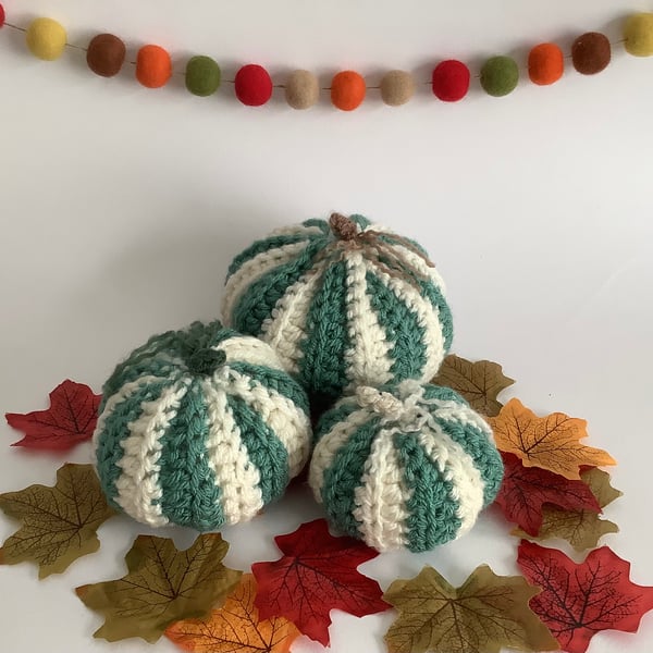 PUMPKINS, squash . Set of 3. Autumn.Green, white. Home decor. Halloween.