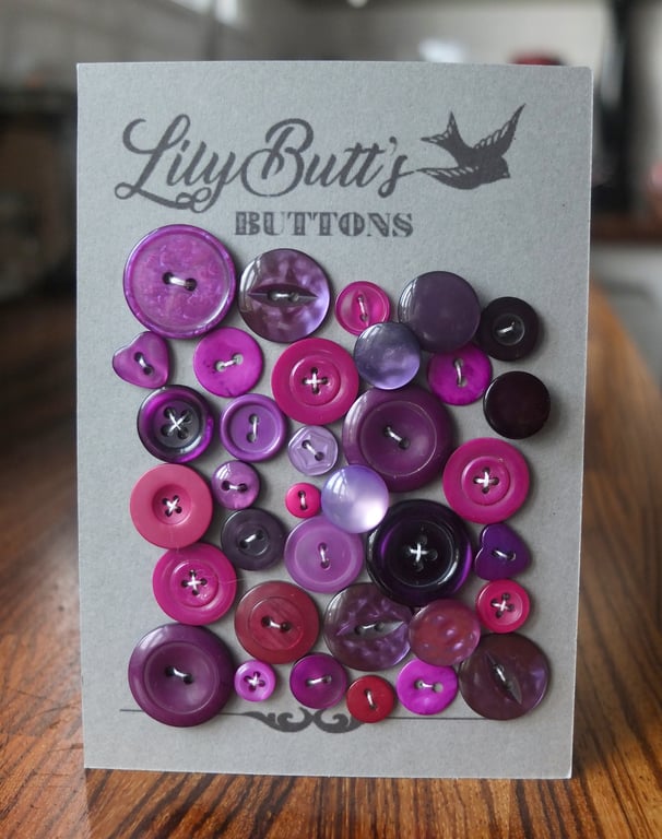 35 Vintage Purple & Magenta Buttons