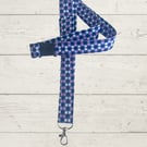 Lanyard with pocket for pen and glasses