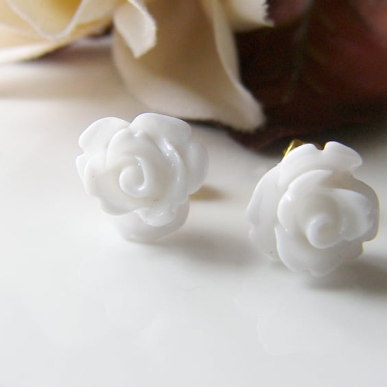 Dainty White Rose Earrings - SNOW WHITE
