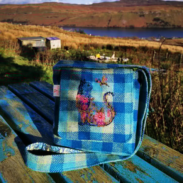 Harris Tweed crossbody bag woth embroidered kitty cat 