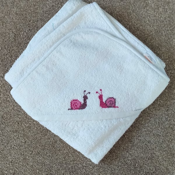 Snail, baby hooded towel, hand embroidered