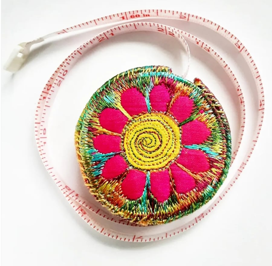 Free machine embroidery Retractable Tape Measure 