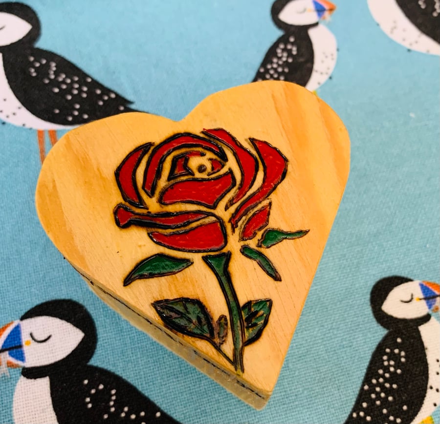 Heart ring trinket box