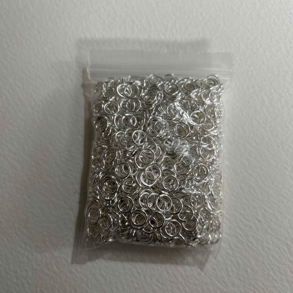 Assorted silver jump rings for jewellery making (f13)