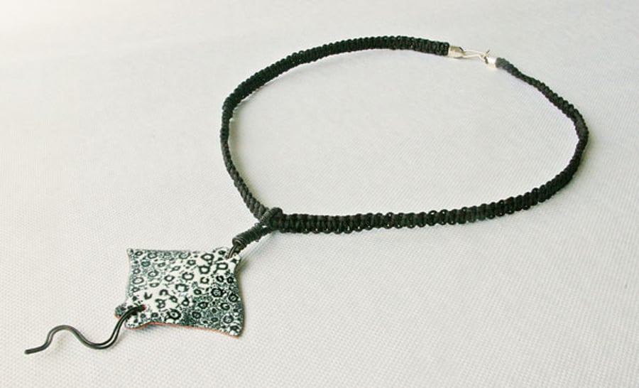 Eagle Ray Statement Necklace 