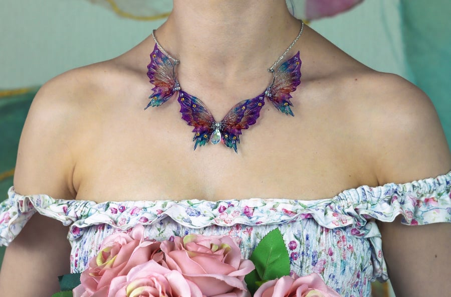 Rainbow Collar Necklace For Buyer Cocoa Powder 