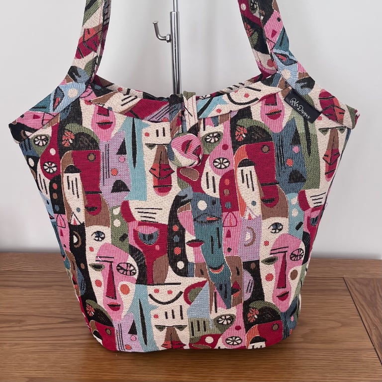 Bucket bags, tote bags colourful faces