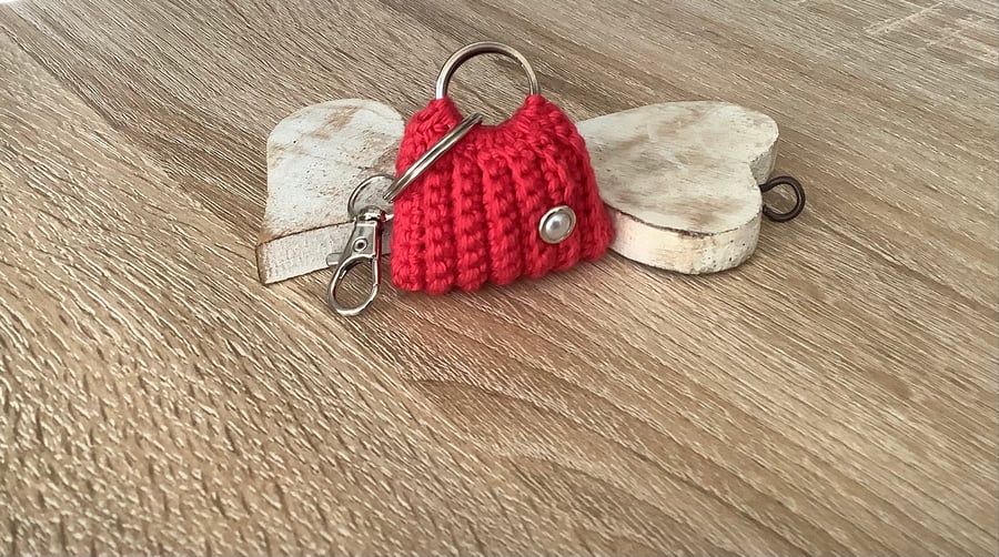 Small bag key, ear buds, coins holder