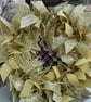 Sparkling gold ribbon wreath - Image 1