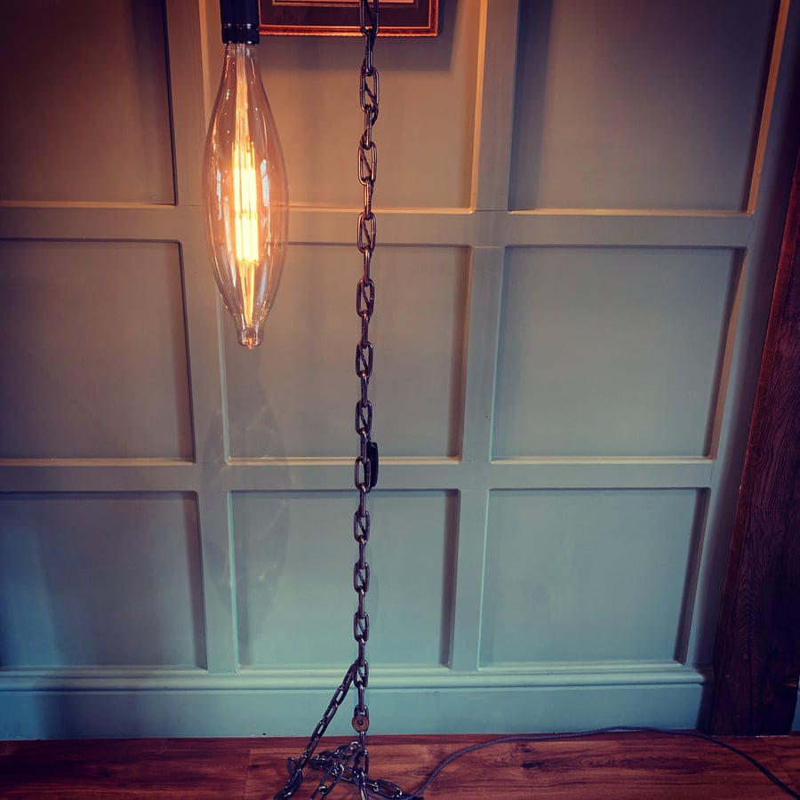 Straight Floor Lamp