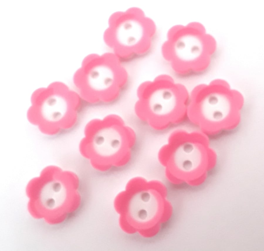 10 Flower buttons pink daisy size 18 sewing craft 2 hole Buttons