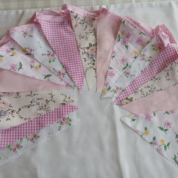 Vintage style floral bunting 