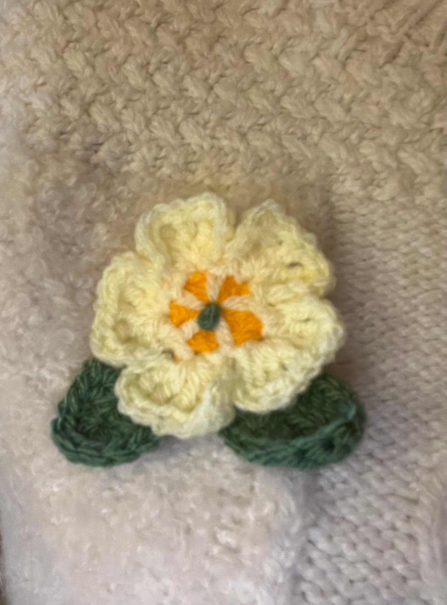 Primrose Brooch Crochet 