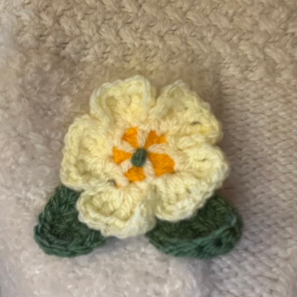 Primrose Brooch Crochet 