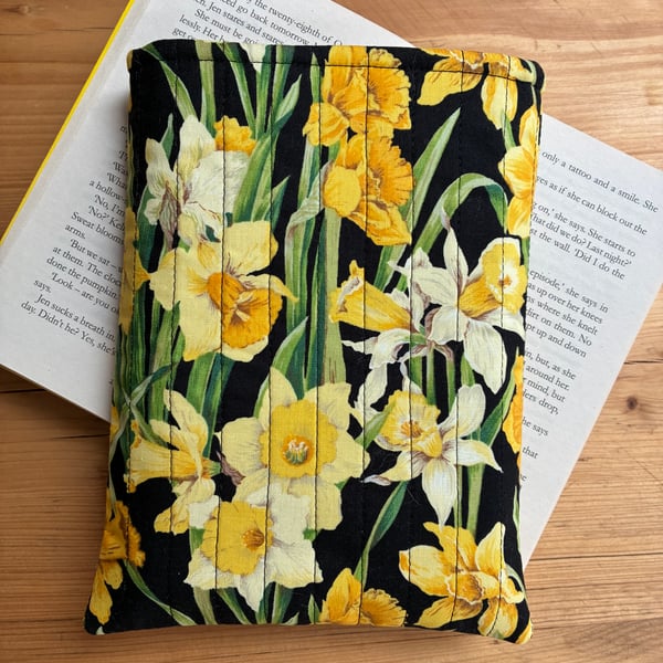 Daffodil Print Quilted Fabric Book Sleeve - Paperback Size 
