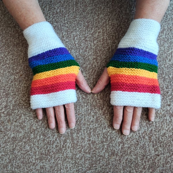 Fingerless gloves wrist warmers 