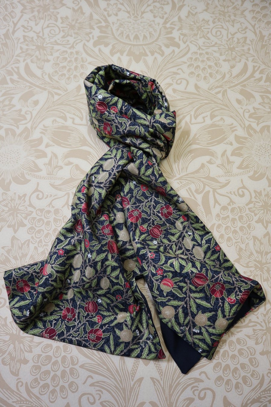 William Morris Scarf Fruit Black