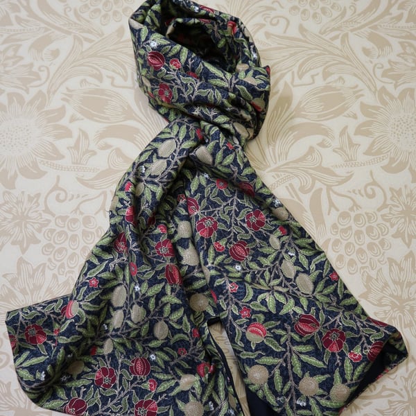 William Morris Scarf Fruit Black