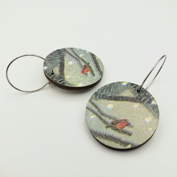 Small red robin woodland christmas snowy hooped earrings